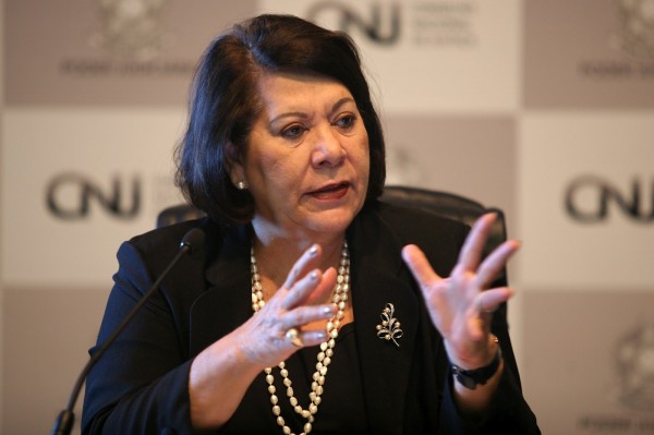 Ele realmente está traindo as convicções diz Eliana Calmon sobre Bolsonaro
