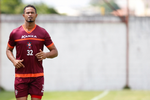 Empresário rompe com goleiro Bruno após dois meses