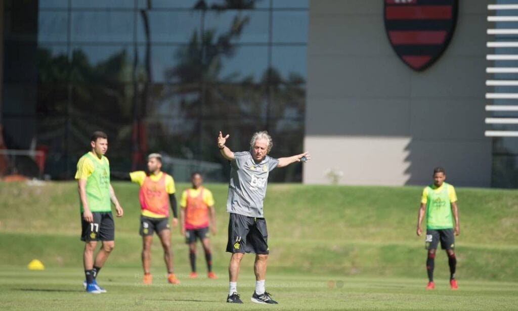 Flamengo Vasco e Ferj fazem carta por retorno das atividades Flu e Bota não assinam