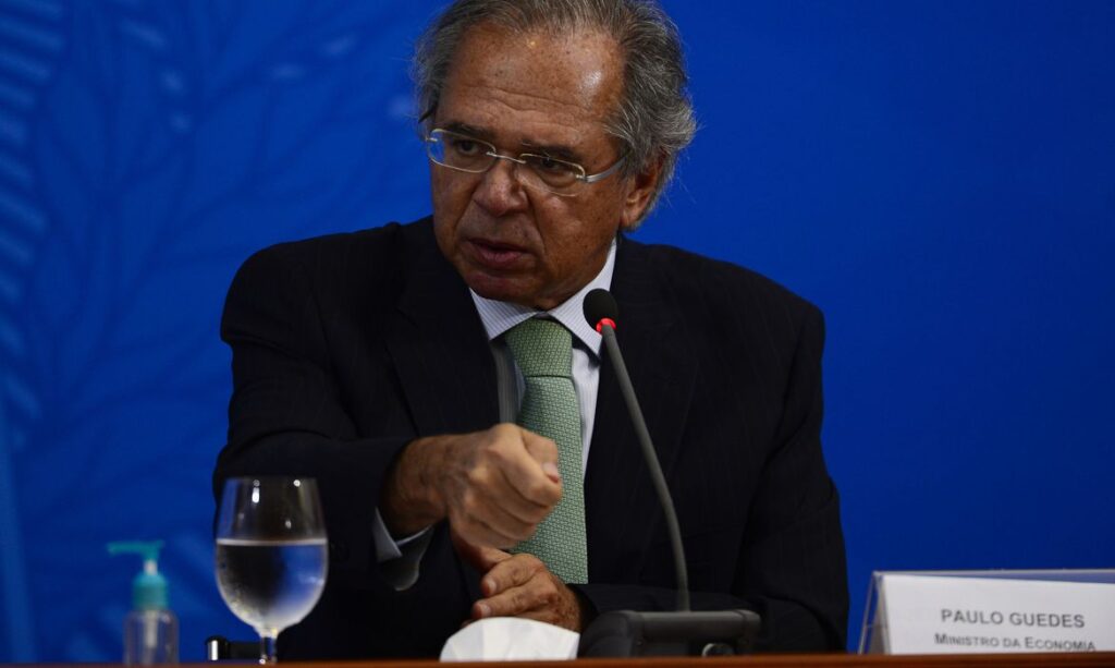 Governo federal quer usar repasse de R 60 bi para convencer governadores a abrirem gradualmente comércios locais