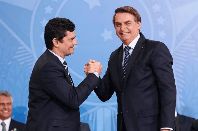 Ministro do STF diz que encontro ministerial era reunião de insanos diz colunista