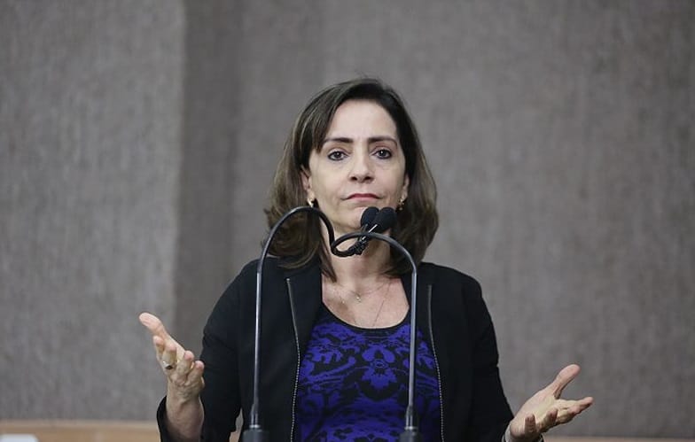 O formato não é produtivo avalia Emília Corrêa sobre reuniões com secretários