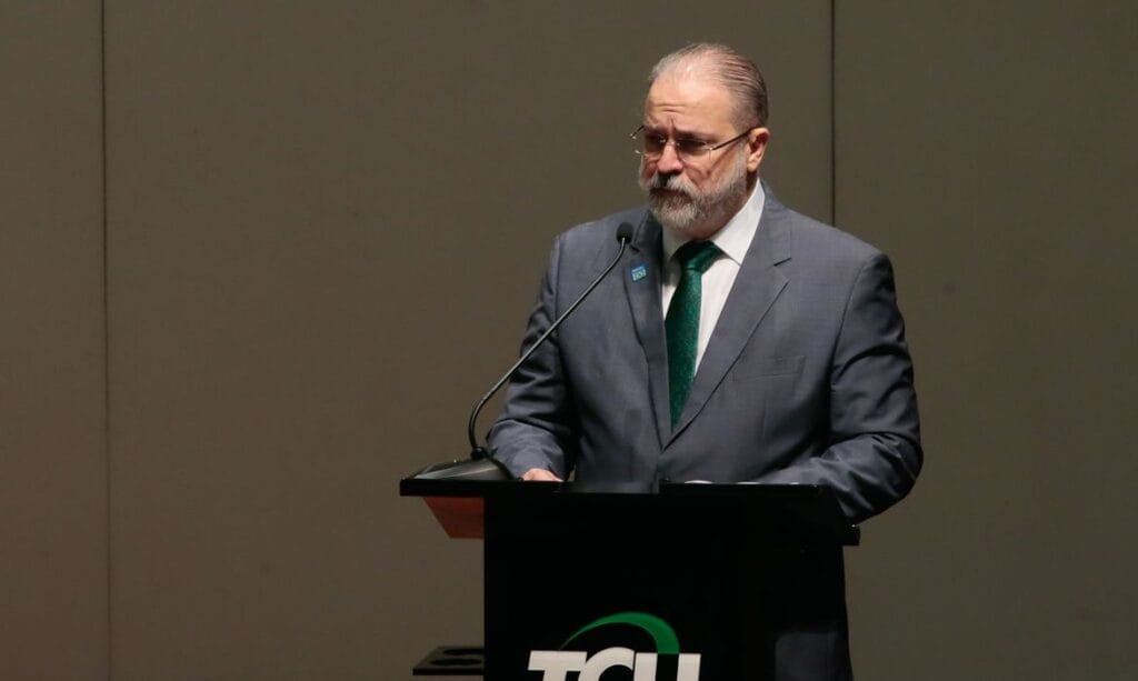 PGR escolhe procuradores que vão acompanhar depoimento de Moro