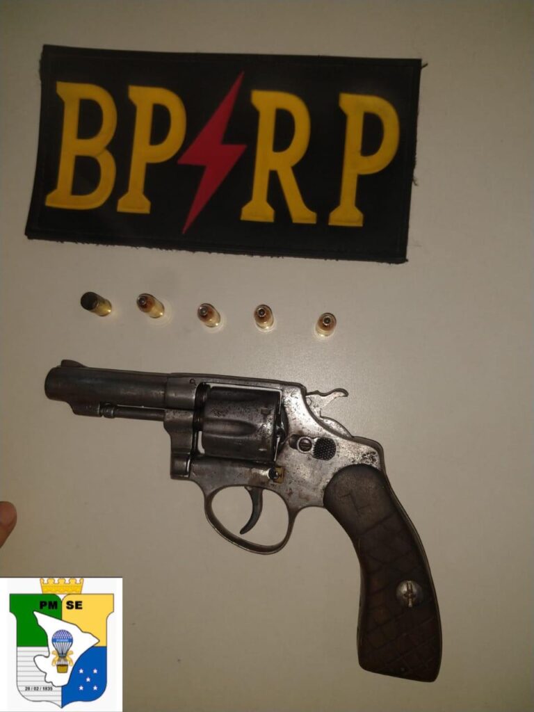 Policiais apreendem arma de fogo após confronto em Riachuelo