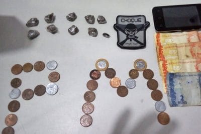 Polícia Militar prende homem por tráfico no final de linha do Augusto Franco
