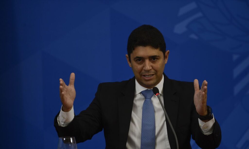 Preço médio pago por respiradores foi de R 87 mil diz CGU