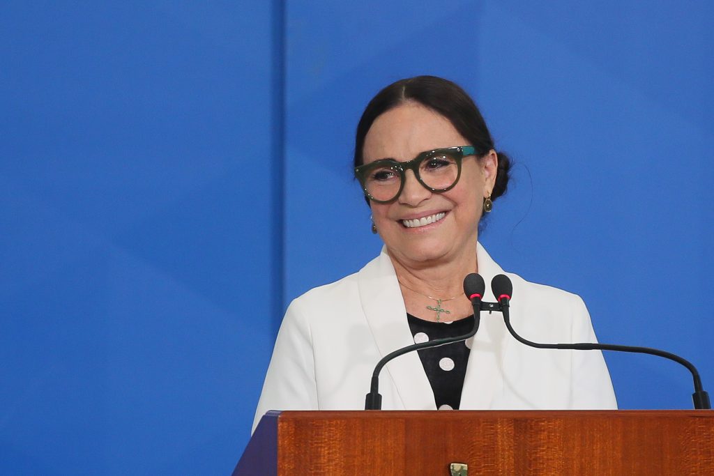 Regina Duarte é processada por herdeiros de Marisa Letícia