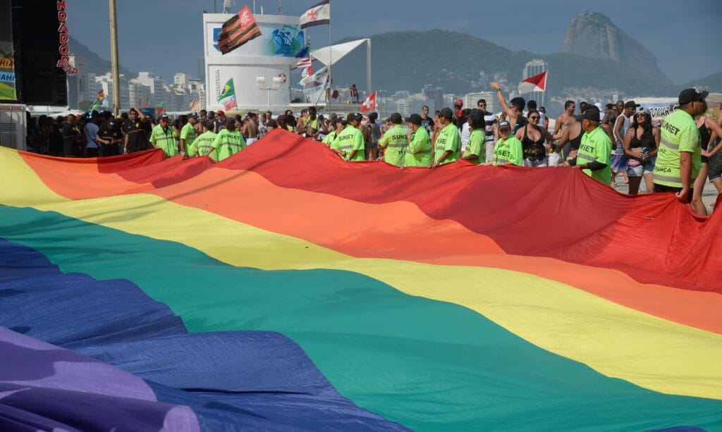 STF decide que homens gays podem doar sangue 1