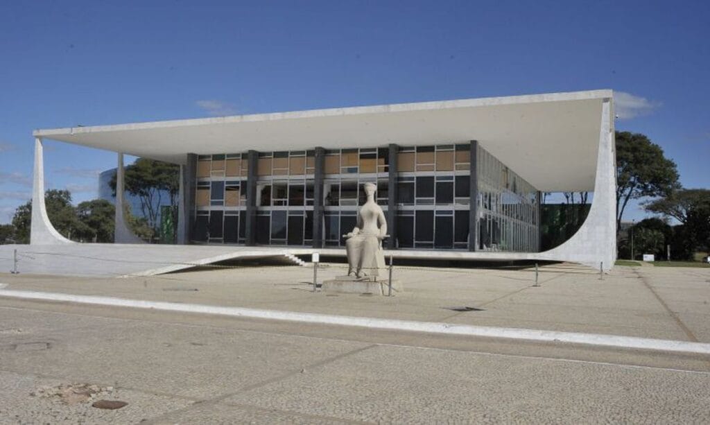 Supremo envia à PF cópia de reunião citada por Moro em depoimento