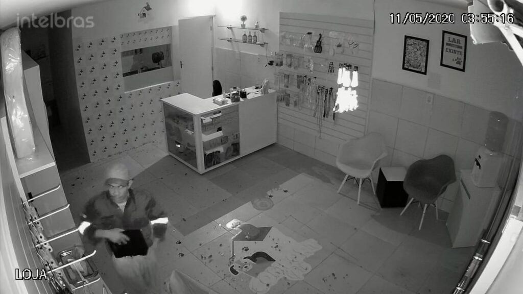Suspeito de furtar petshop no Orlando Dantas é preso