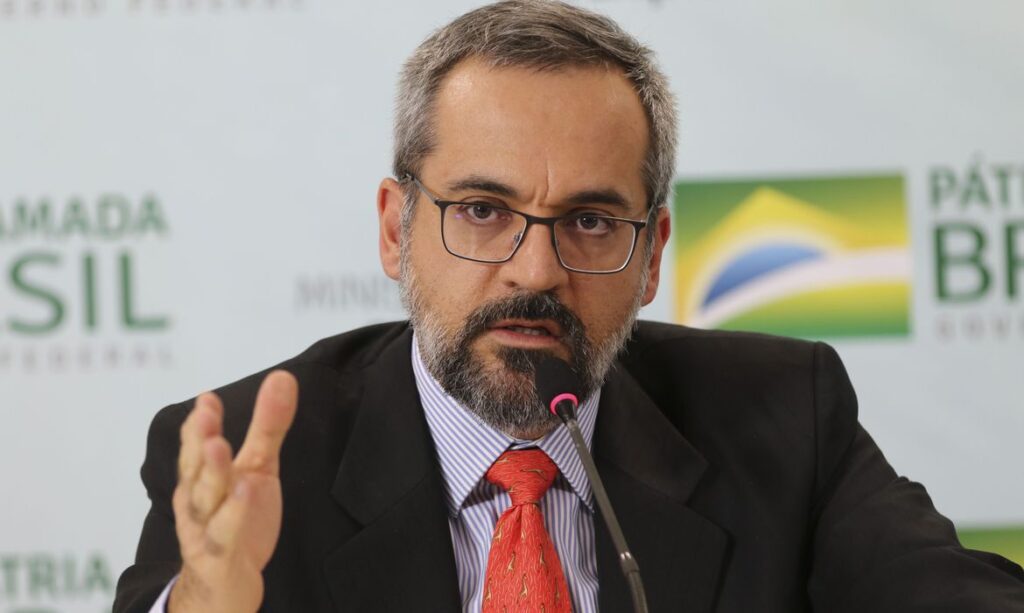 Weintraub vira candidato a presidente em grupos bolsonaristas
