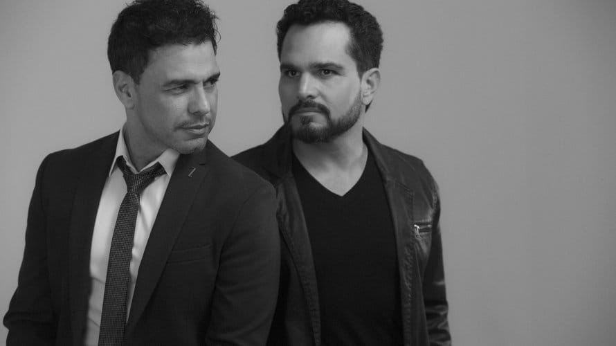 Zezé di Camargo e Luciano atendem pedidos dos fãs e marcam primeira live