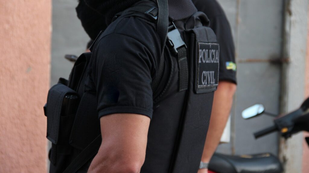 Adolescente é apreendido por suspeita de participação em ato infracional semelhante ao roubo de veículo em Aracaju