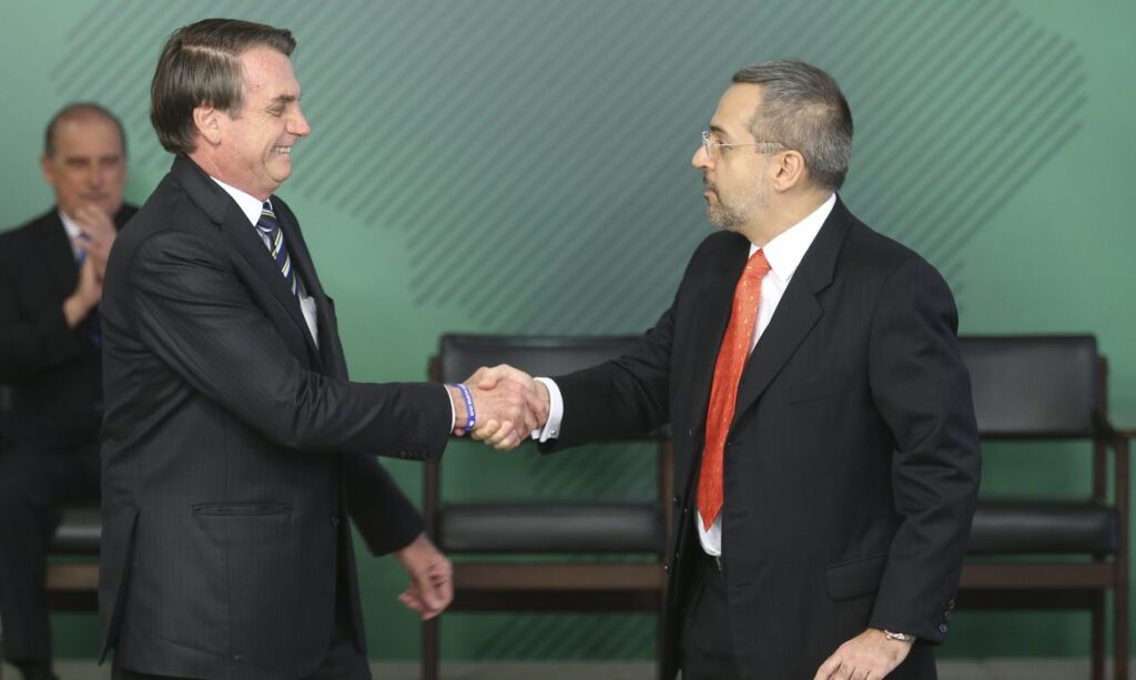 Após saída do Ministério da Educação Weintraub deve ocupar cargo no Planalto ou exterior