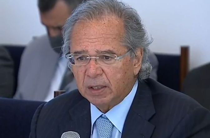 Auxílio emergencial vai ser prorrogado por mais dois meses confirma Guedes