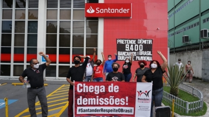Bancários fazem manifestação e denunciam supostos abusos do Santander durante pandemia