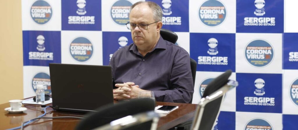 Belivaldo diz que população fica batendo perna pela rua sem necessidade e afirma que não vai adiantar feriados