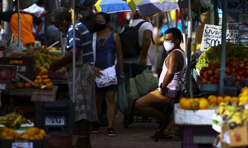 Belém vive “novo normal” apesar de contaminação alta por covid 19