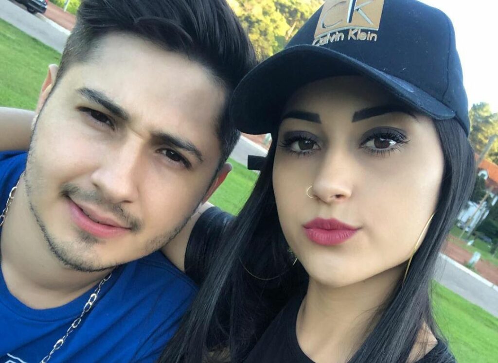 Blogueira e namorado são executados com 79 tiros dentro de casa