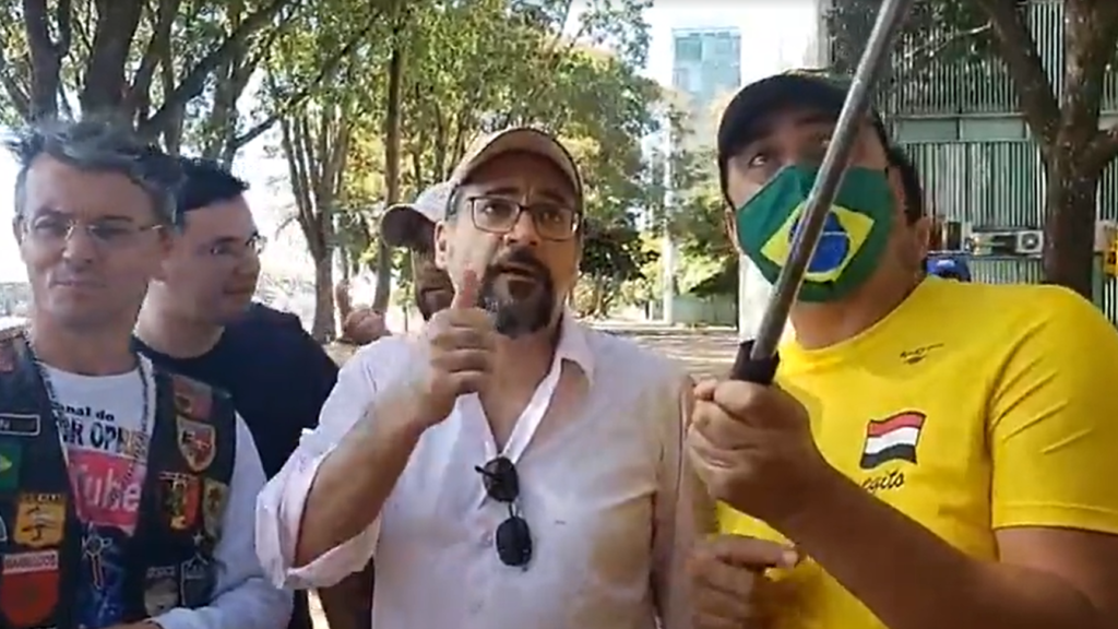 Bolsonaro se irrita com ida de Weintraub a protestos
