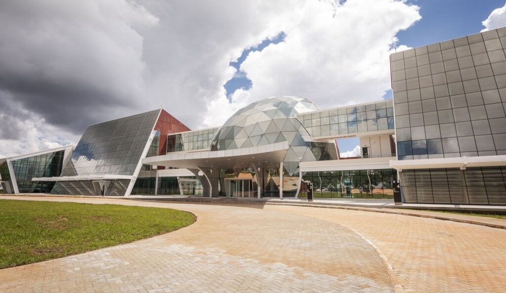 Brasil inaugura Centro de Operações Espaciais