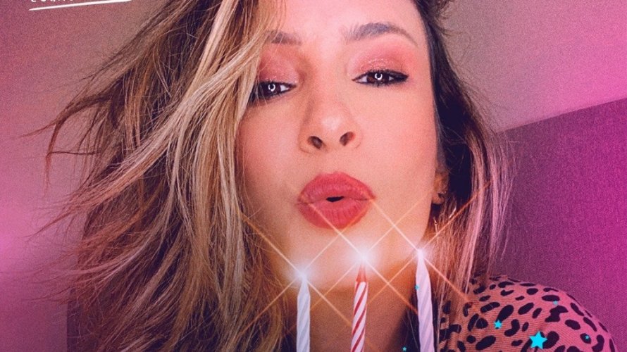 Claudia Leitte anuncia live no dia do aniversário de 40 anos