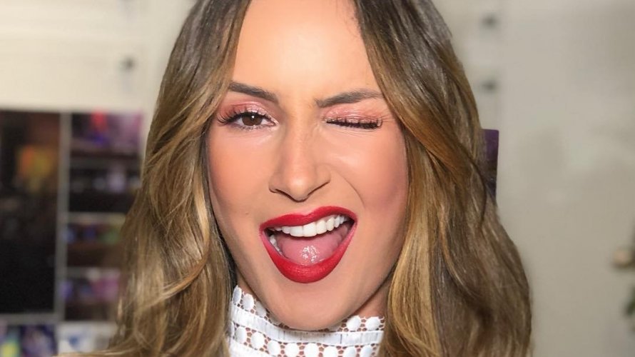 Claudia Leitte revela motivo por romper parceria com gravadora de Jay Z