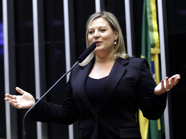 Covid 19 Joice Hasselmann cumpre isolamento em casa após ser diagnosticada