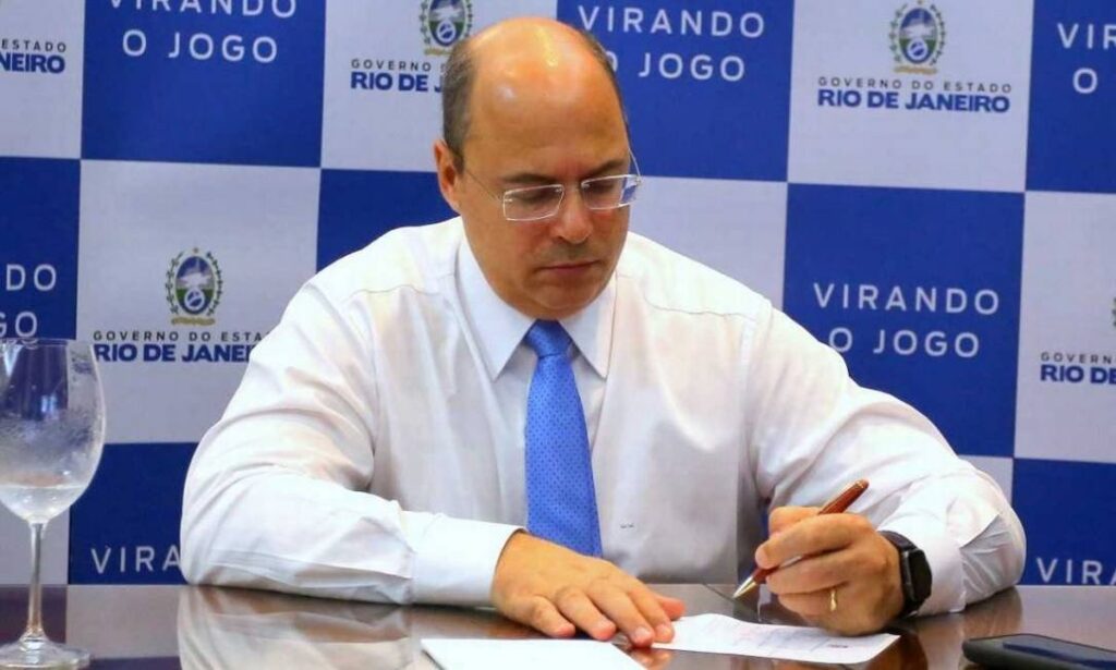 Deputados decidem abrir processo de impeachment contra governador do Rio 1 Deputados decidem abrir processo de impeachment contra governador do Rio 2