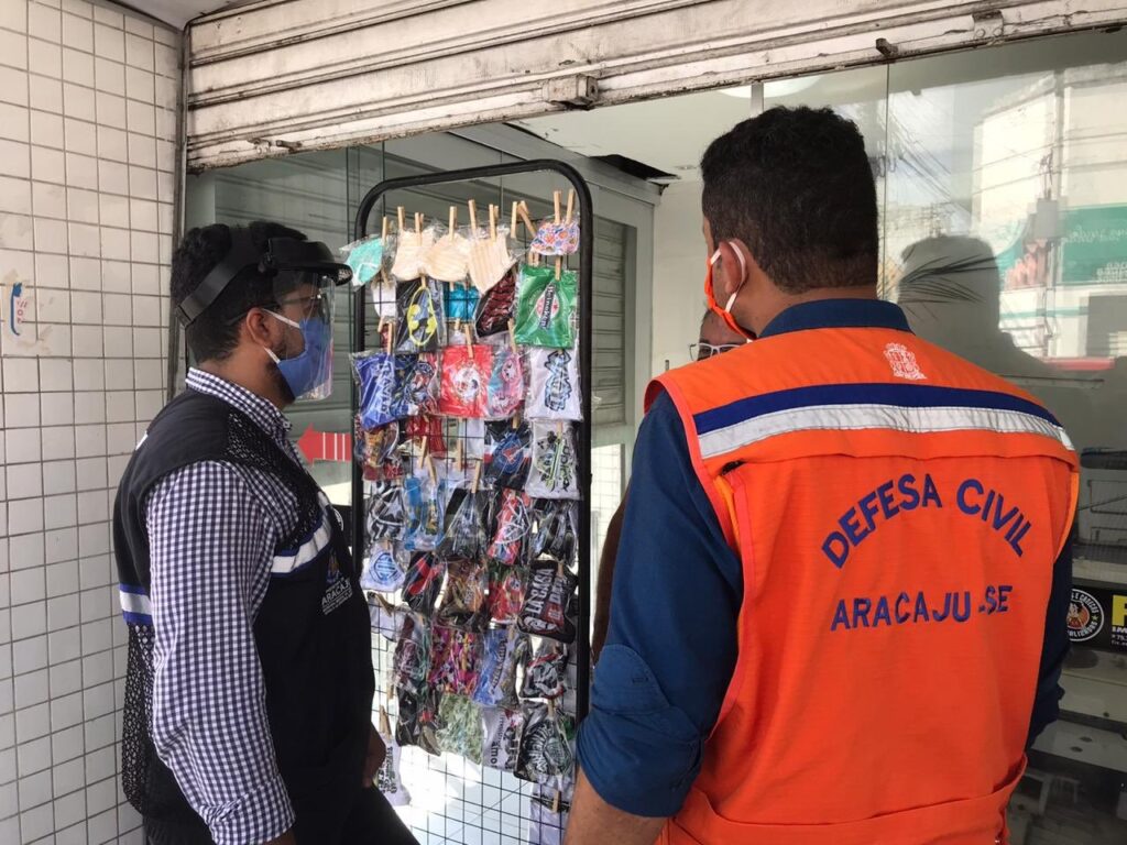 Edvaldo Nogueira anuncia retomada das atividades comerciais em Aracaju