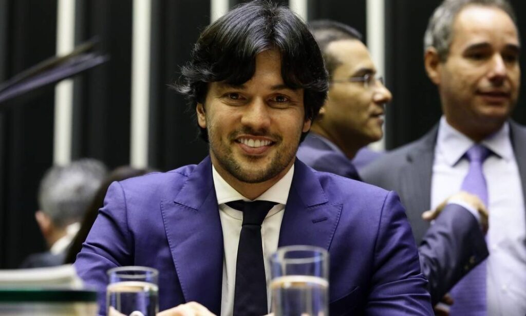 Em novo ministério Fábio Faria comandará orçamento de R 23 bi estatais e publicidade oficial