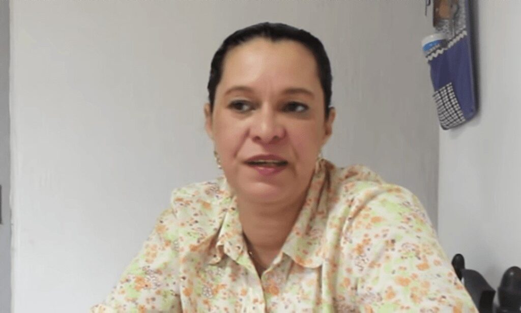 Filha de Olavo de Carvalho é voluntária no movimento ‘Mulheres Derrubam Bolsonaro ‘