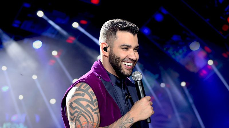 Gusttavo Lima paga R 21 milhões à vista por iate que comprou de Roberto Carlos