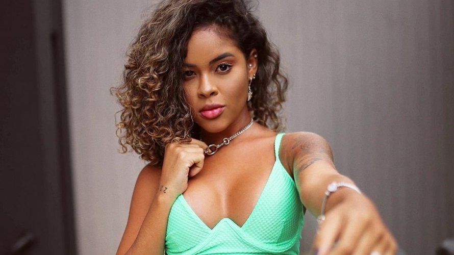 Influencer baiana Sthe Matos ganha mais de R$ 20 mil por post publicit&aacute;rio  nas redes - AjuNews