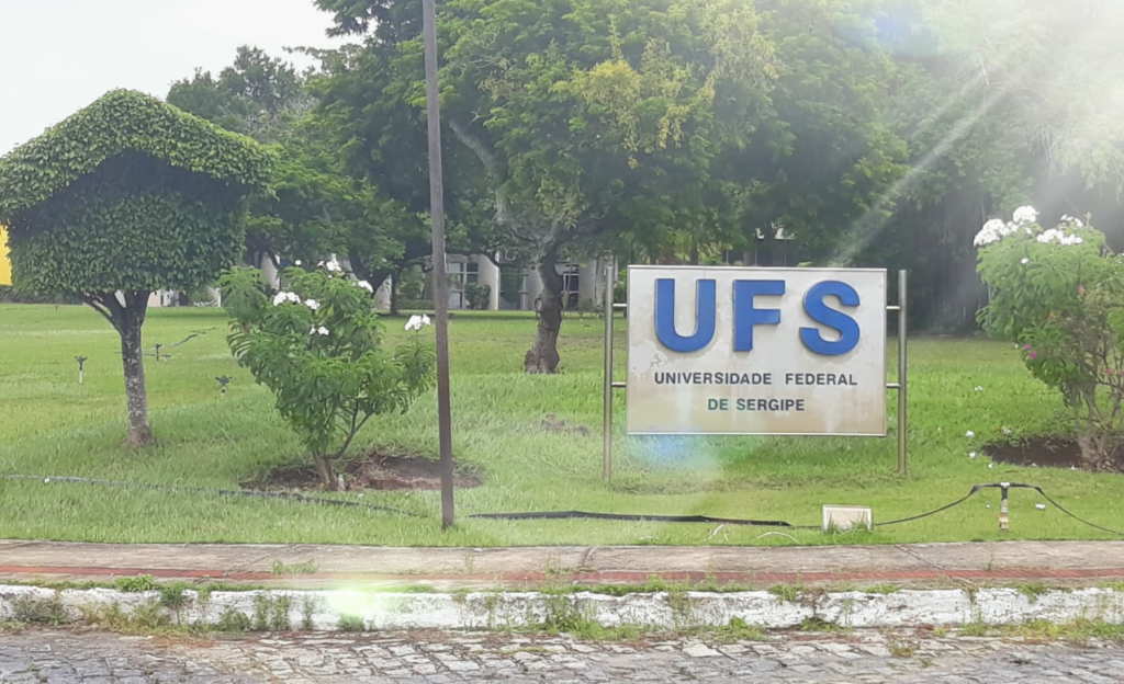 Partidos pedem suspensão de MP de Bolsonaro que permite Weintraub escolher reitores na pandemia
