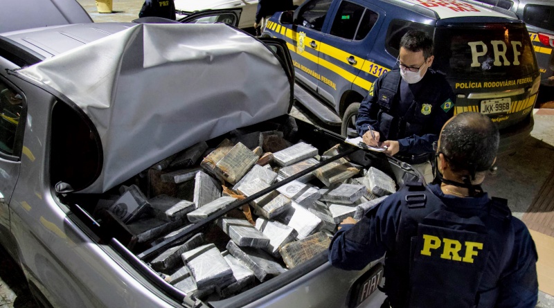 Polícia apreende cerca de 600 kg de cocaína em Socorro
