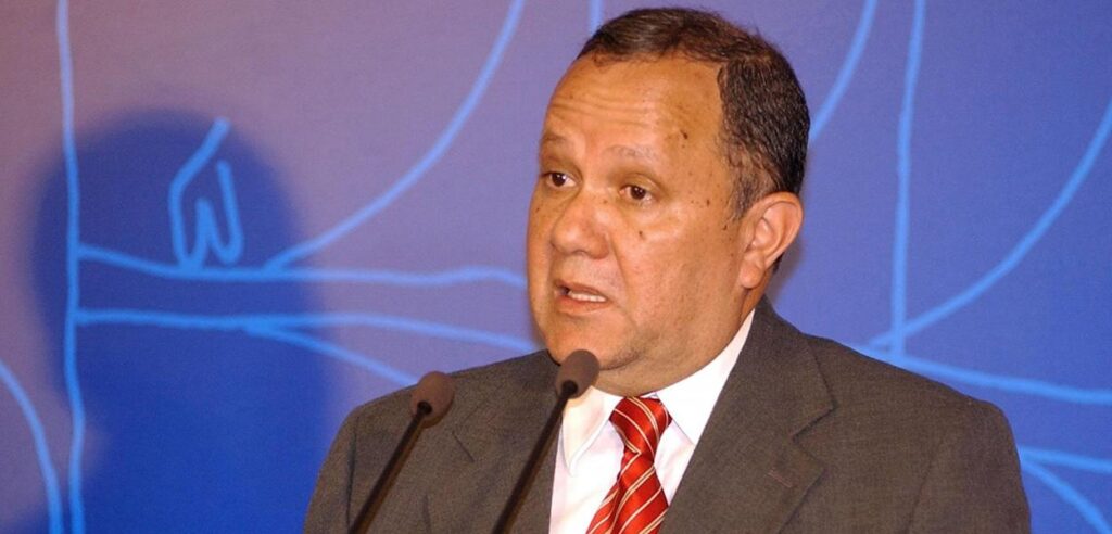 TRF2 revoga prisão de ex ministro suspeito de fraude na Eletronuclear