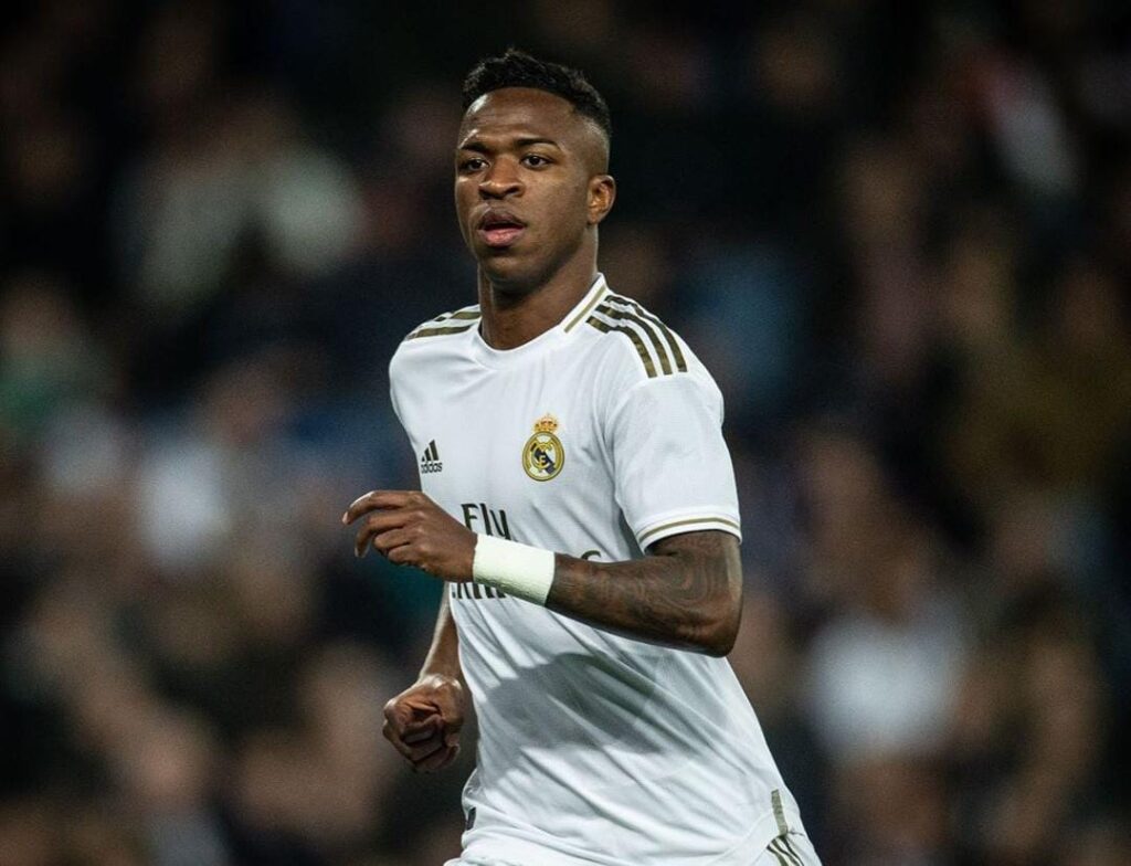 Vinicius Júnior Paulinho Reinier confira os jogadores brasileiros finalistas do prêmio Golden Boy