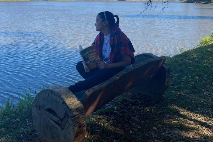 Após térmico com sertanejo Fernando Maiara começa a ler livro de autoajuda