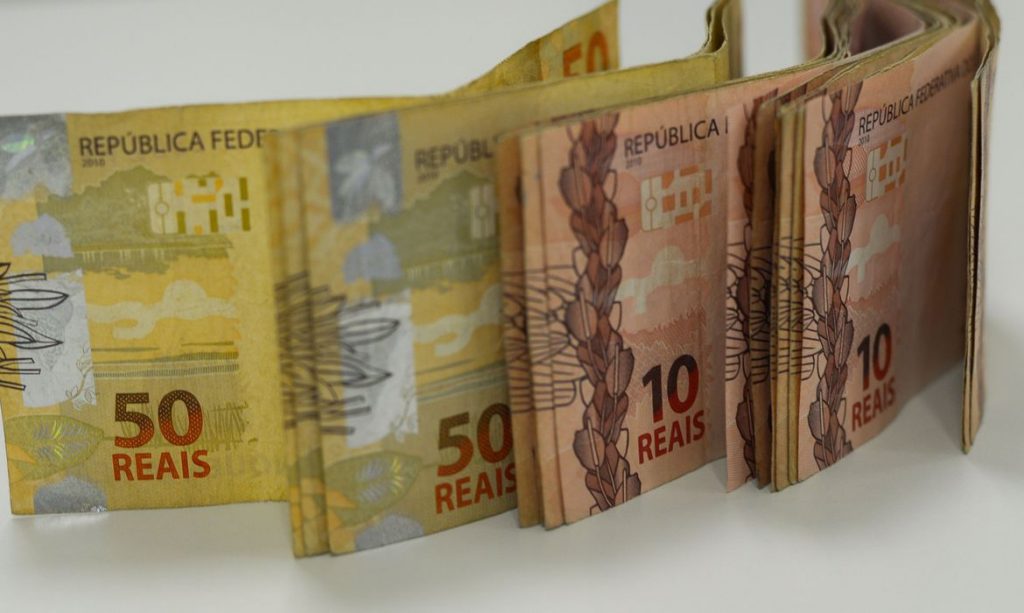 Arrecadação federal sofre novo tombo apontam dados preliminares