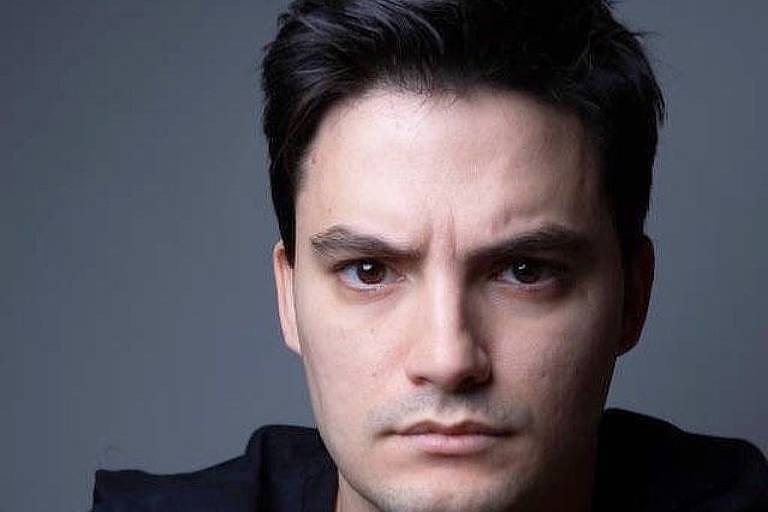 Artistas e políticos saem de Felipe Neto após youtuber ser alvo de ataques nas redes