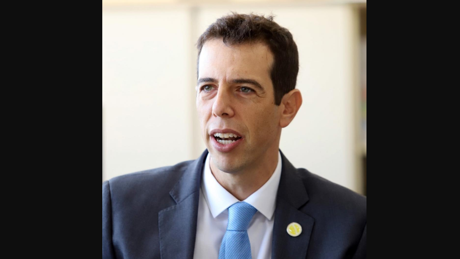 Bolsonaro escolhe Renato Feder como novo ministro da Educação