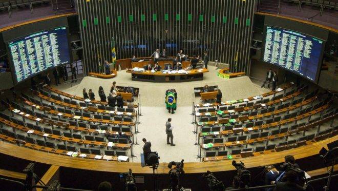 Câmara contraria tese do governo ao afirmar que estender desoneração não fere a Constituição