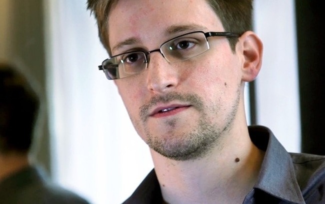 Em 3ª dia de Campus Party Snowden critica projeto de lei das fake news