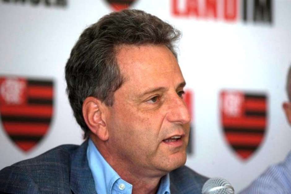 Flamengo processa União para ser restituído por despesas com meia entrada