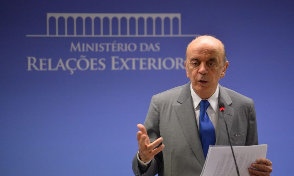 Lava Jato denuncia José Serra e cumpre mandado contra senador