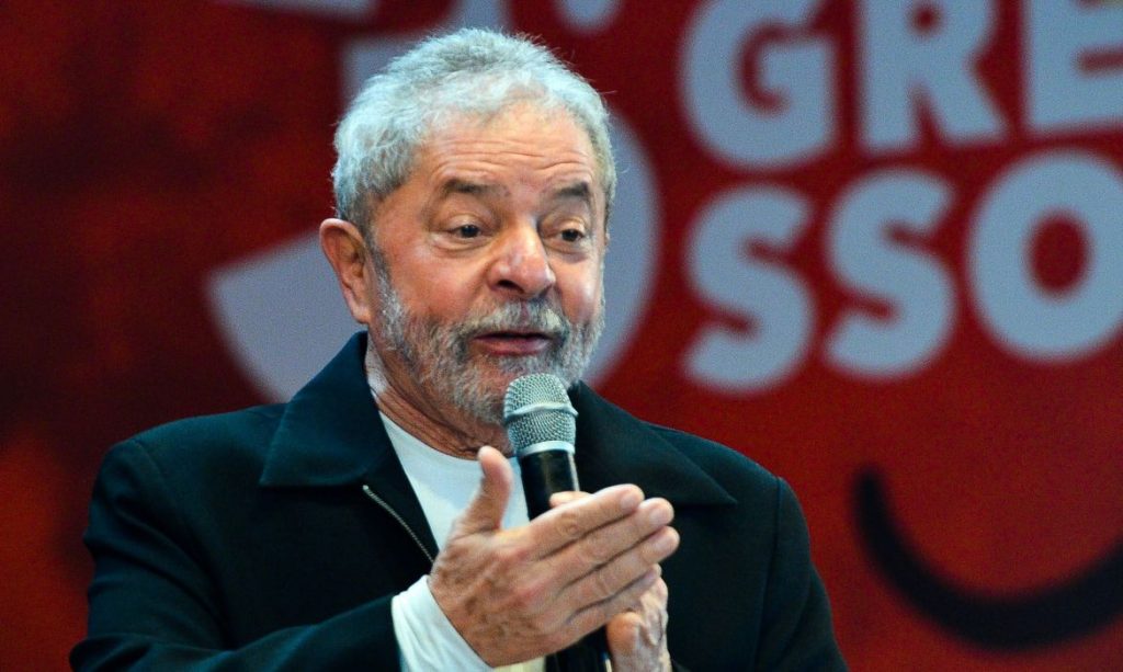 Lula defende fala de Gilmar Mendes sobre genocídio de militares