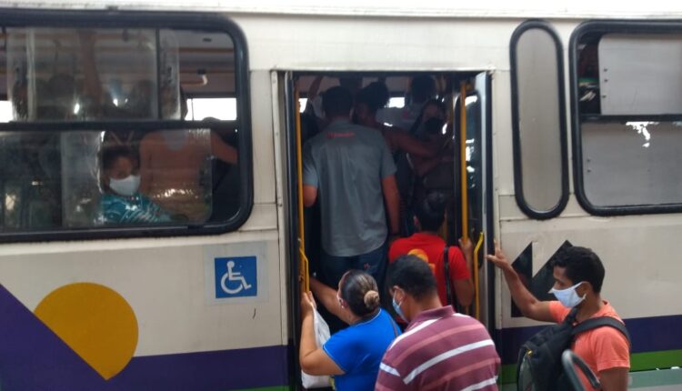 MP recorre e pede que Justiça suspenda a redução de frota ônibus durante horário de pico em Aracaju