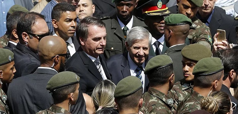Mais de 250 militares já ocuparam cargos comissionados na gestão de Jair Bolsonaro