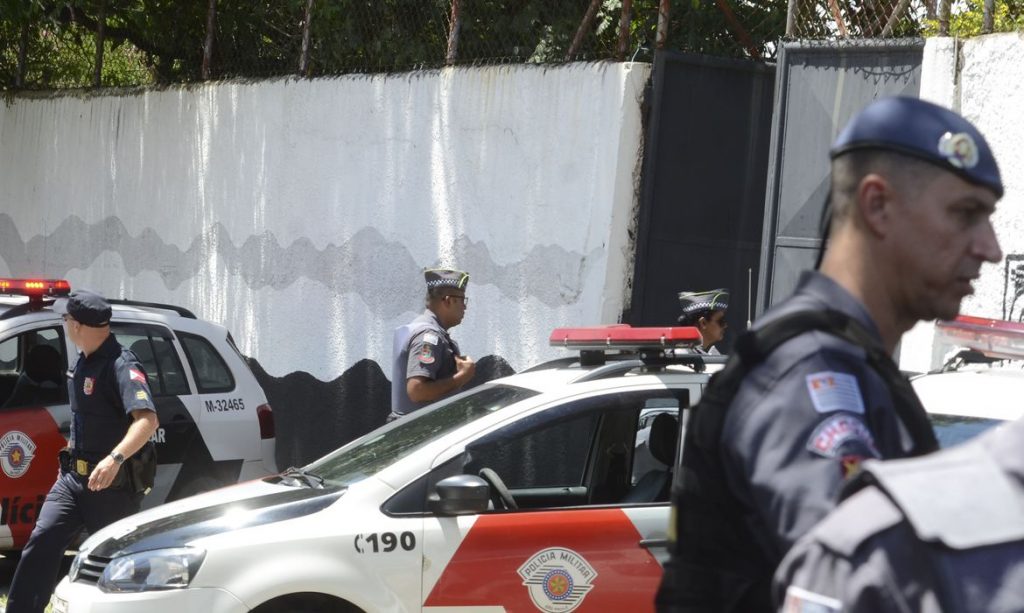 Major diz que PM comete abusos há 188 anos e orienta escapar de filmagens